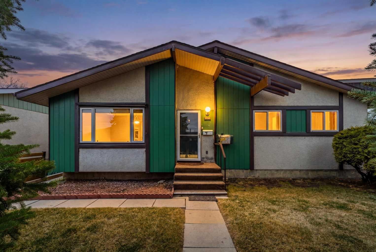 Detached in Ogden