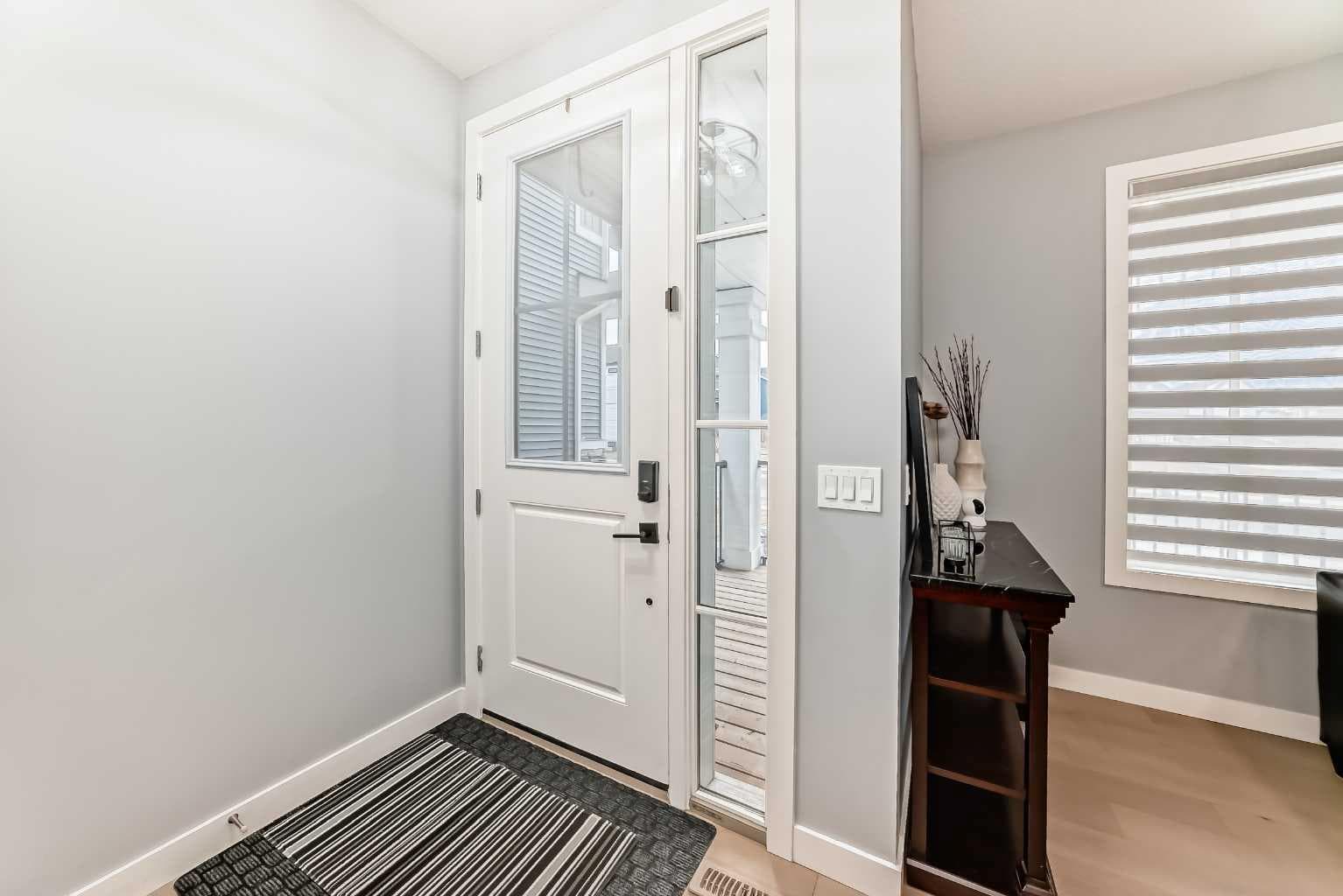 804 Lawthorn Way SE — photo 5