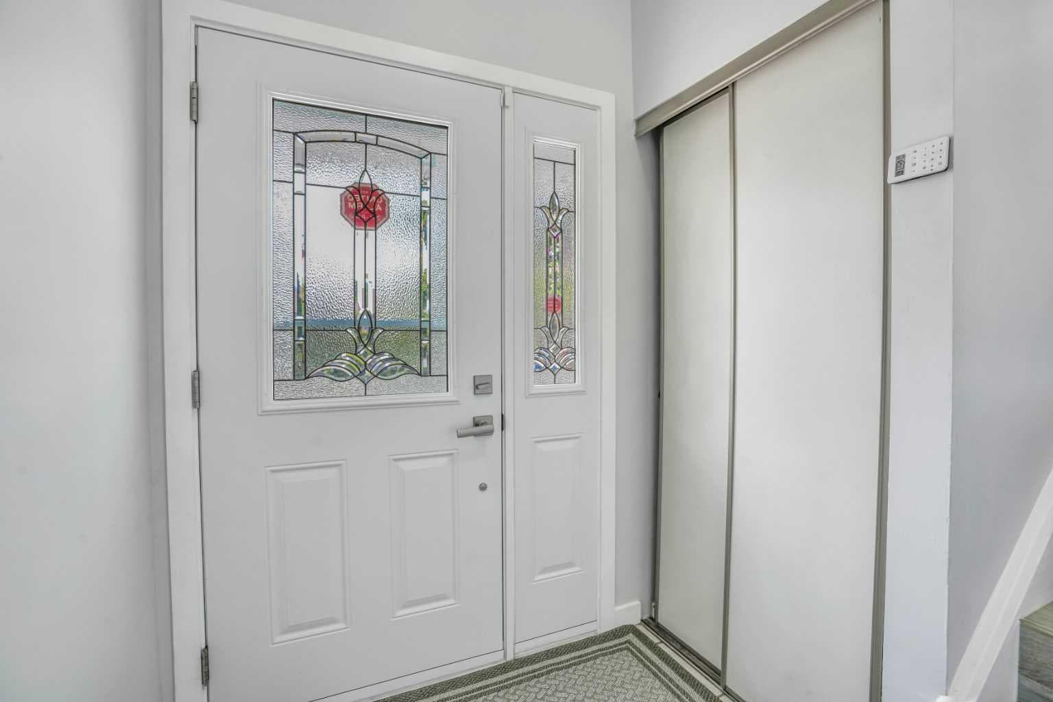 76 Aberfoyle Close NE — photo 4