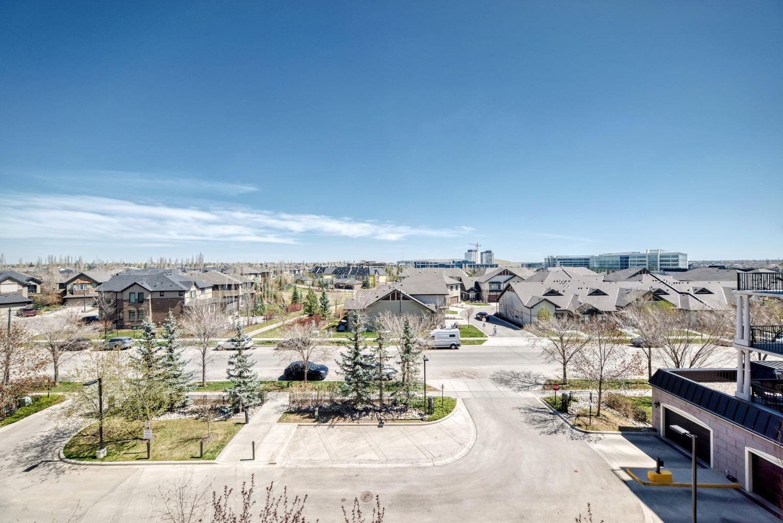 404, 211 Quarry Way SE — photo 4