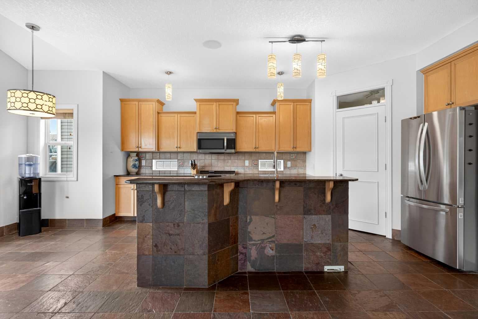 172 COVE Drive — photo 3