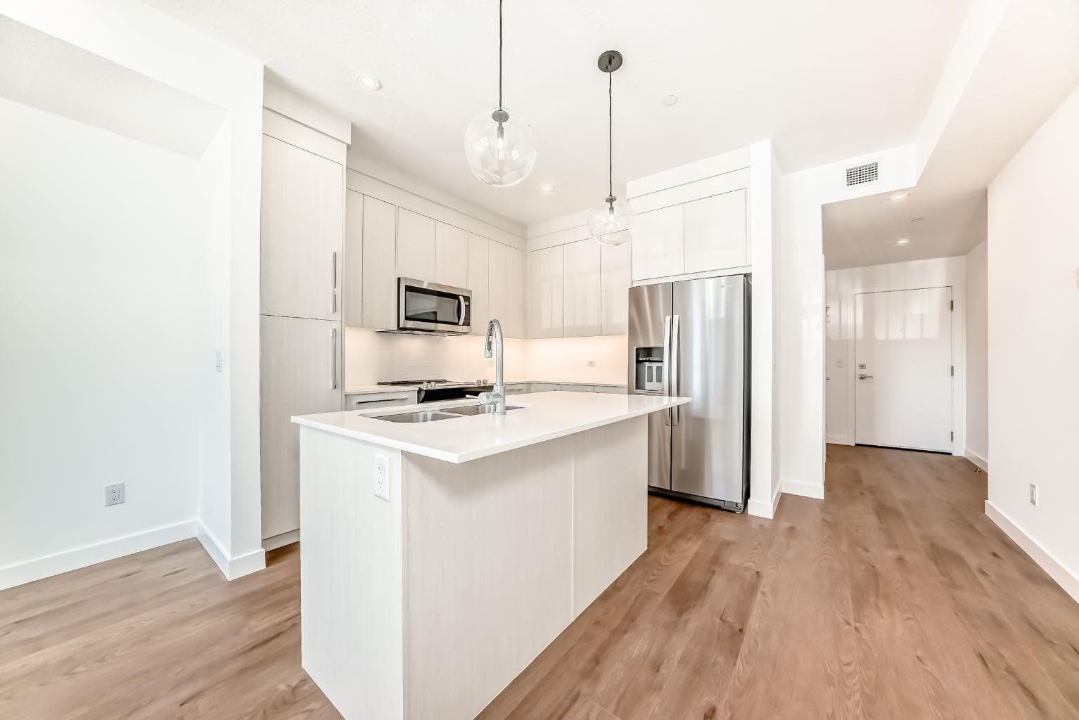 2201, 44 Skyview Parkway NE — photo 4