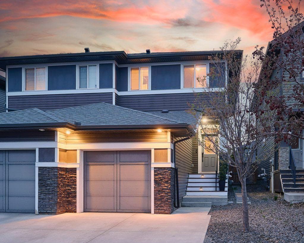 Semi Detached (Half Duplex) in Legacy