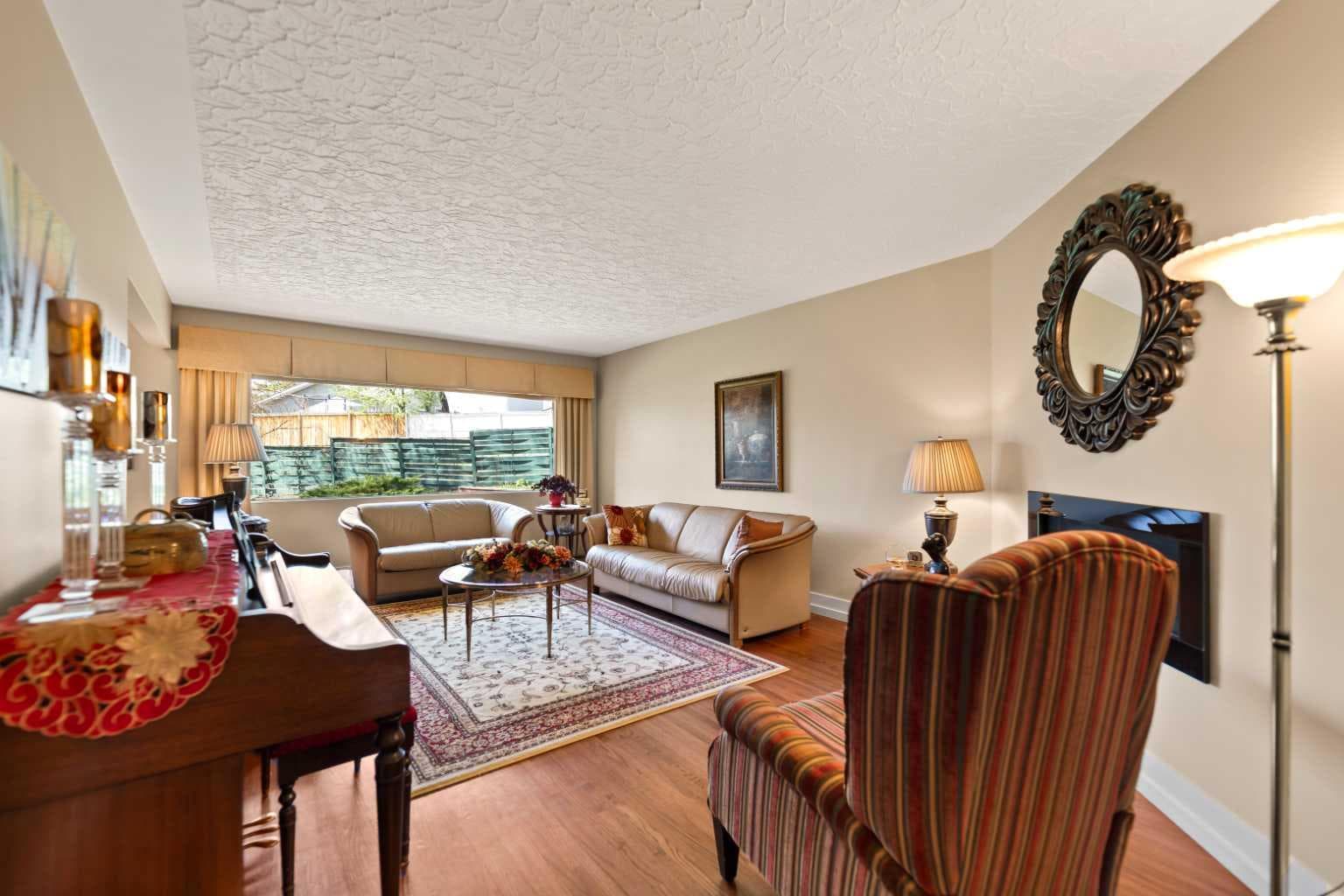 55 Kelvin Place SW — photo 5