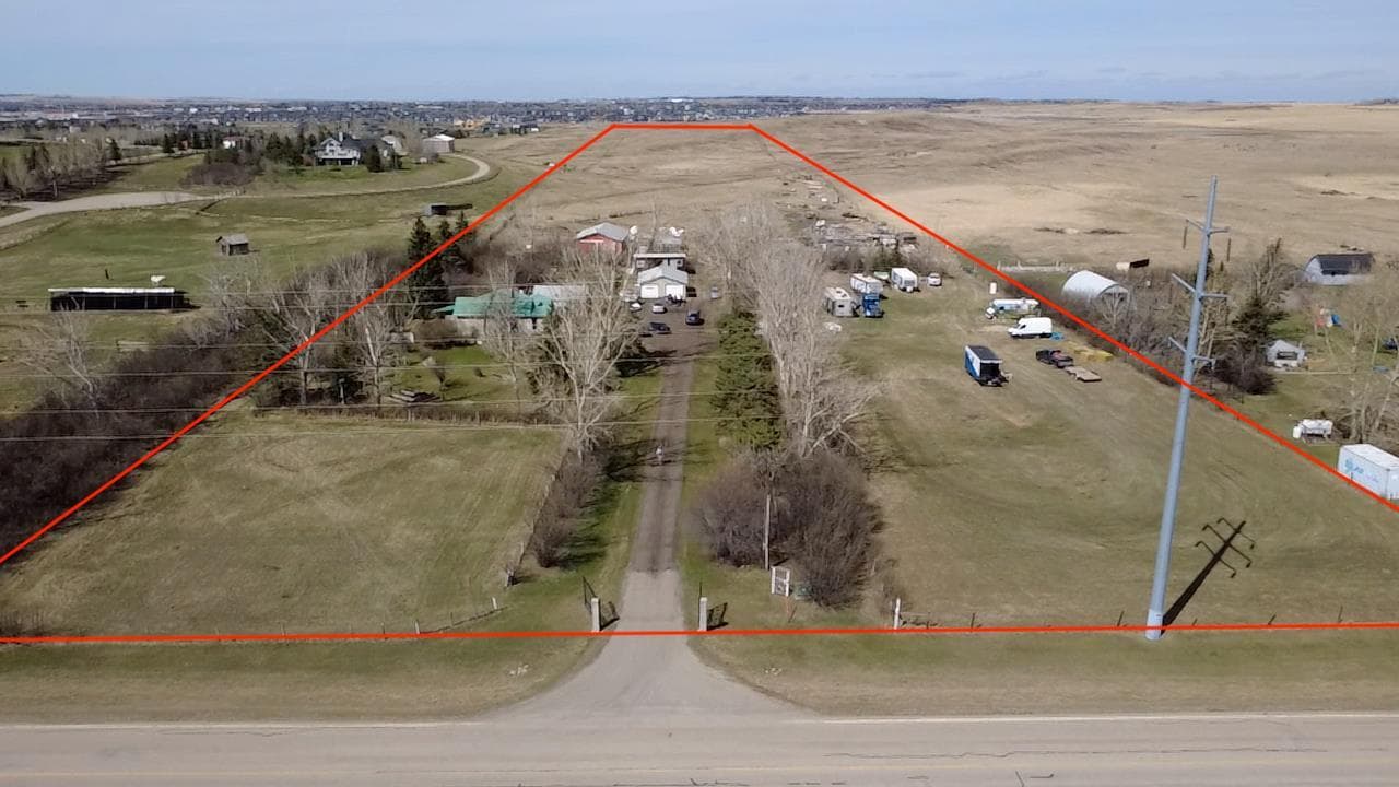 292234 Township Road 264 — photo 1