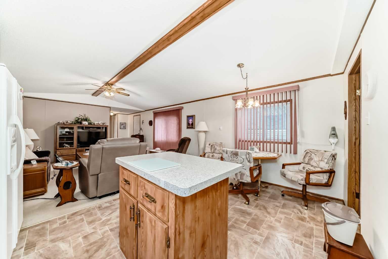 138, 99 Arbour Lake Road NW — photo 5