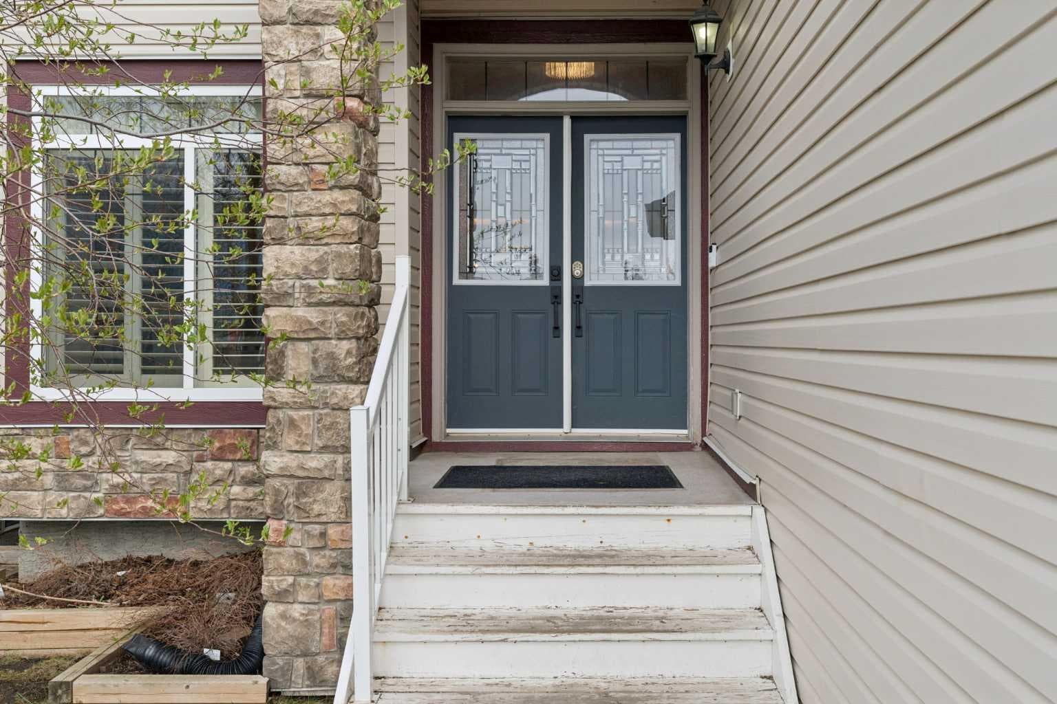 1826 Baywater Street SW — photo 3