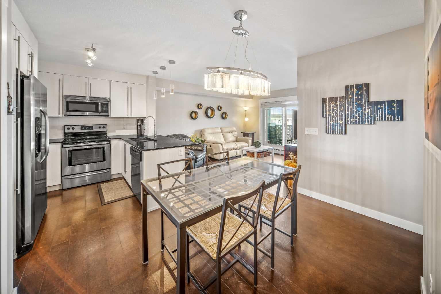 3415, 11 Mahogany Row SE — photo 3