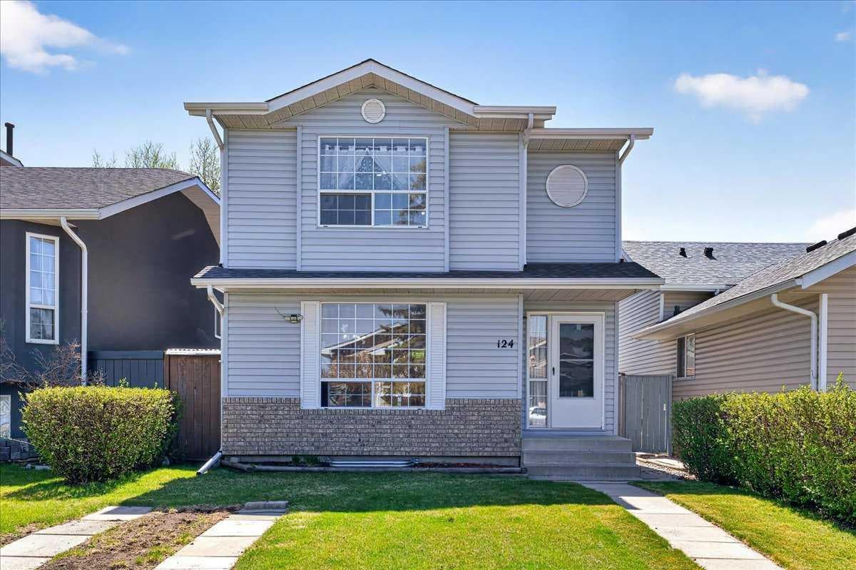 124 Martinwood Court NE — photo 1