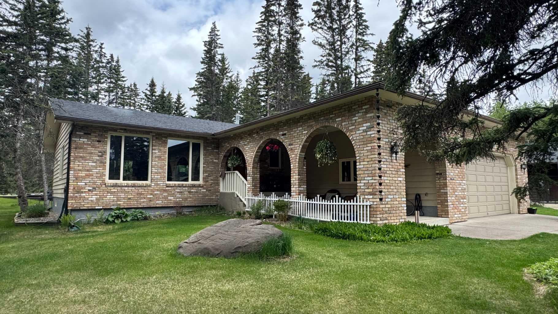 63 Wolf Drive — photo 1