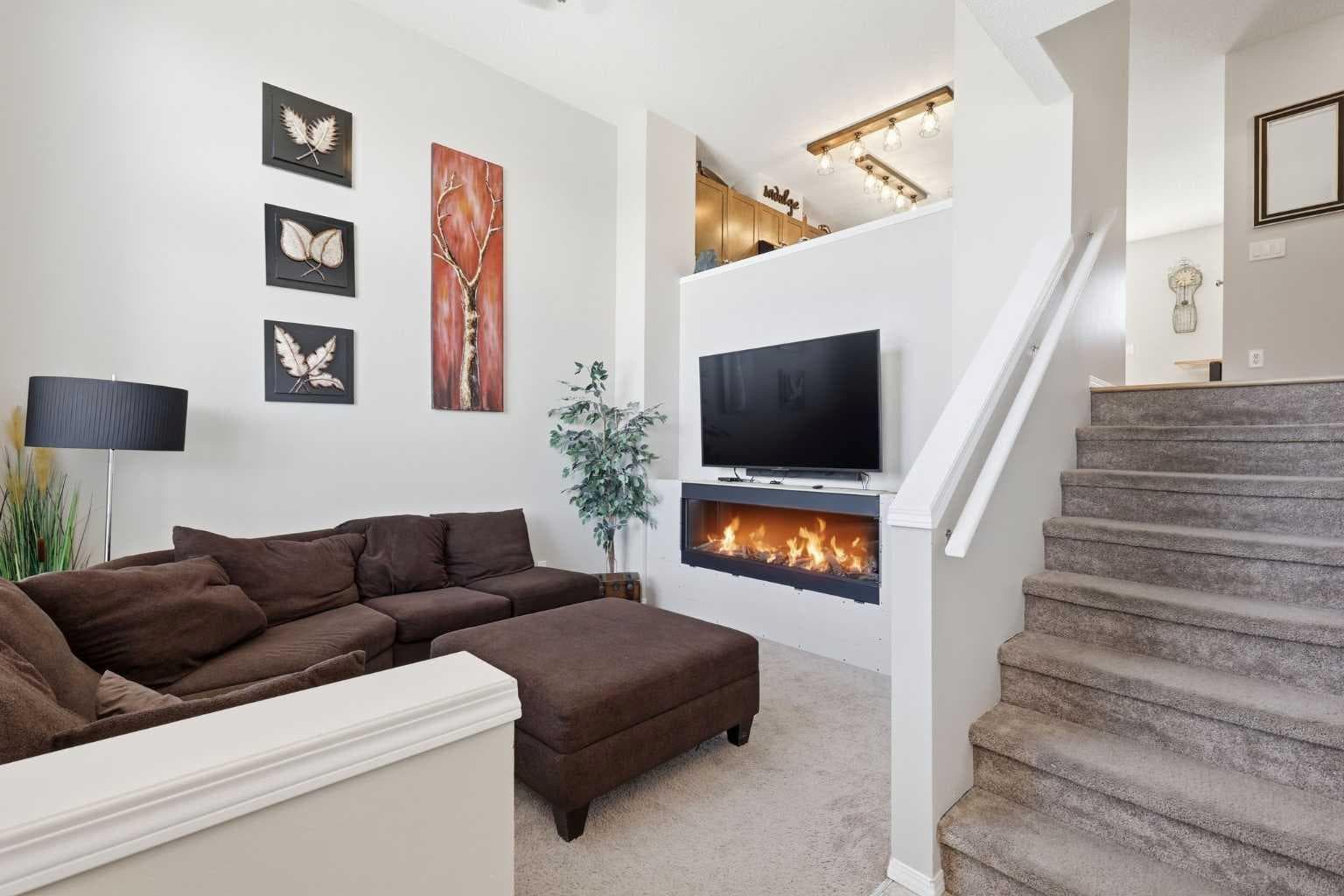 270 Elgin Way SE — photo 5