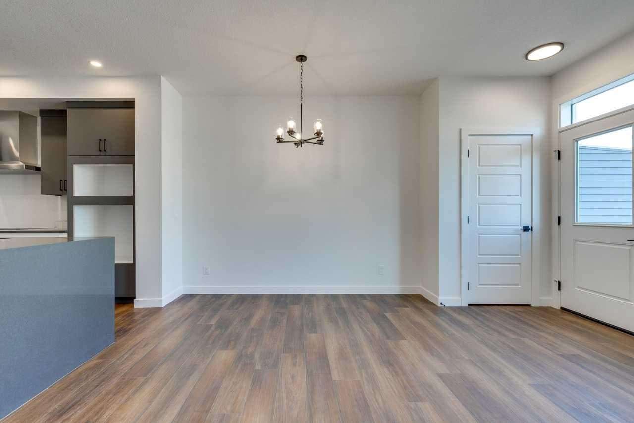 182 Lanark Gate SE — photo 4