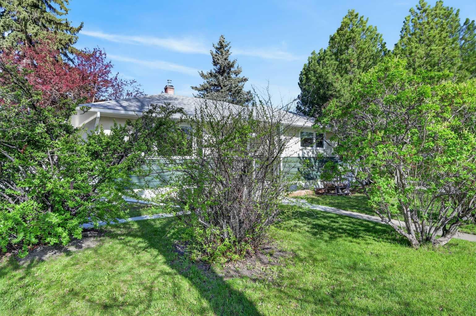 9211 Elbow Drive SW — photo 2