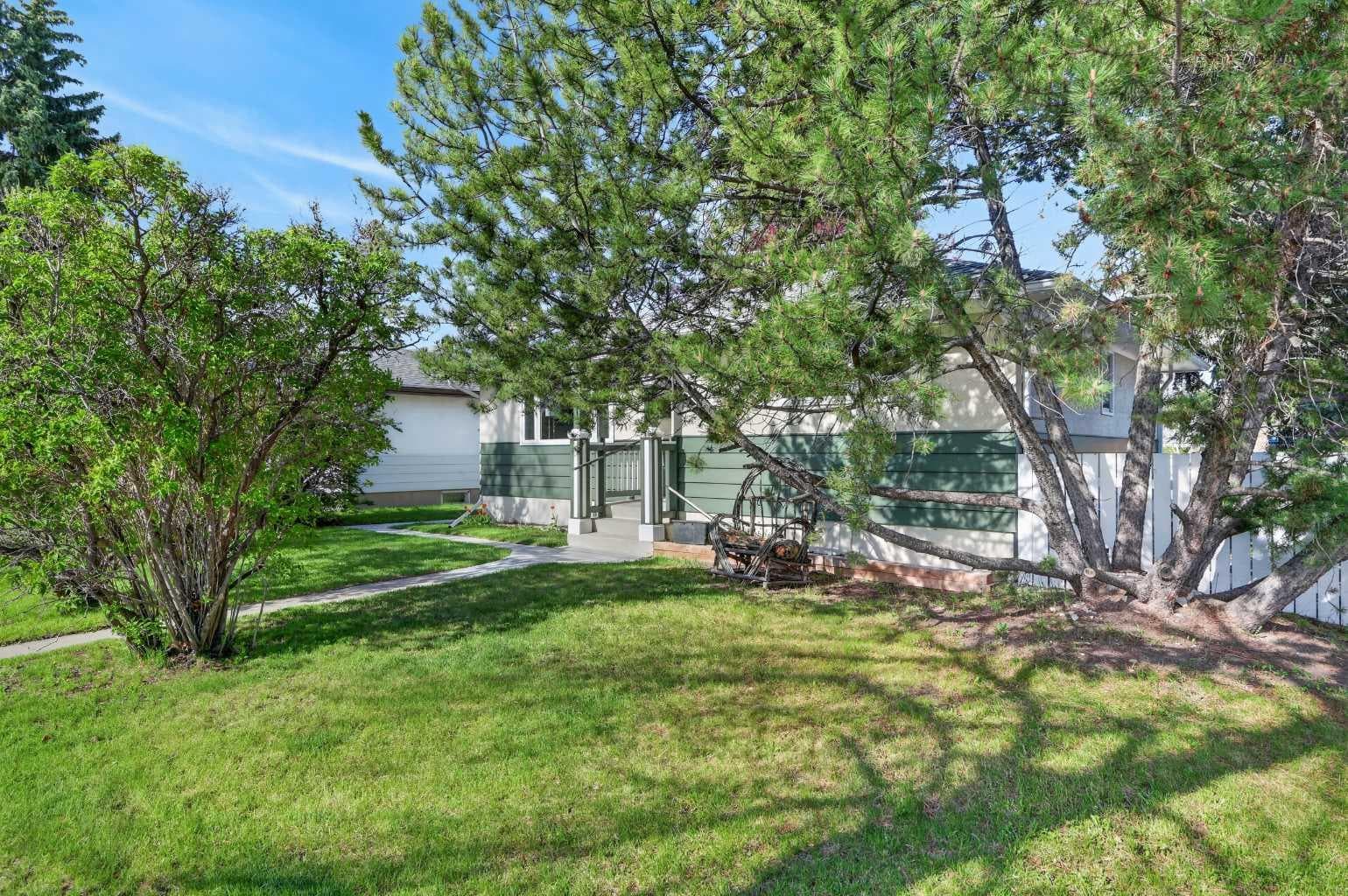 9211 Elbow Drive SW — photo 3