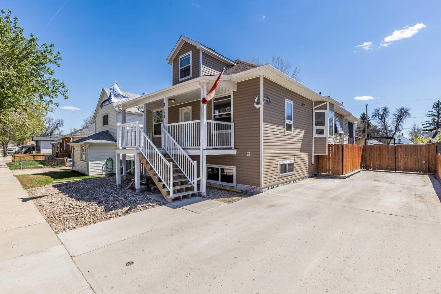 1061 Ross Street SE — photo 1