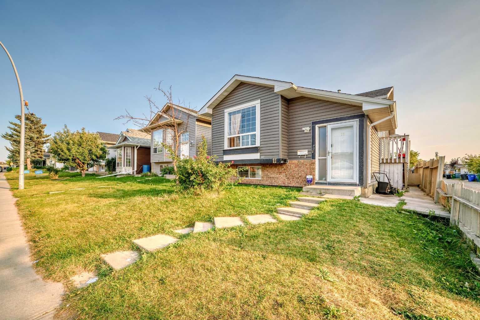 11 Martinwood Road NE — photo 4