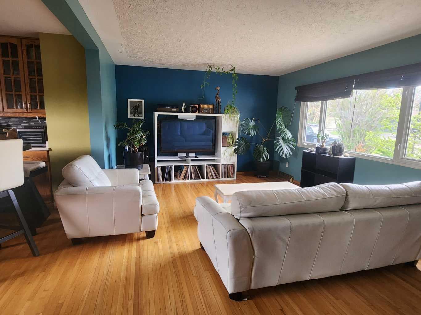 7304 5 Street SW — photo 3