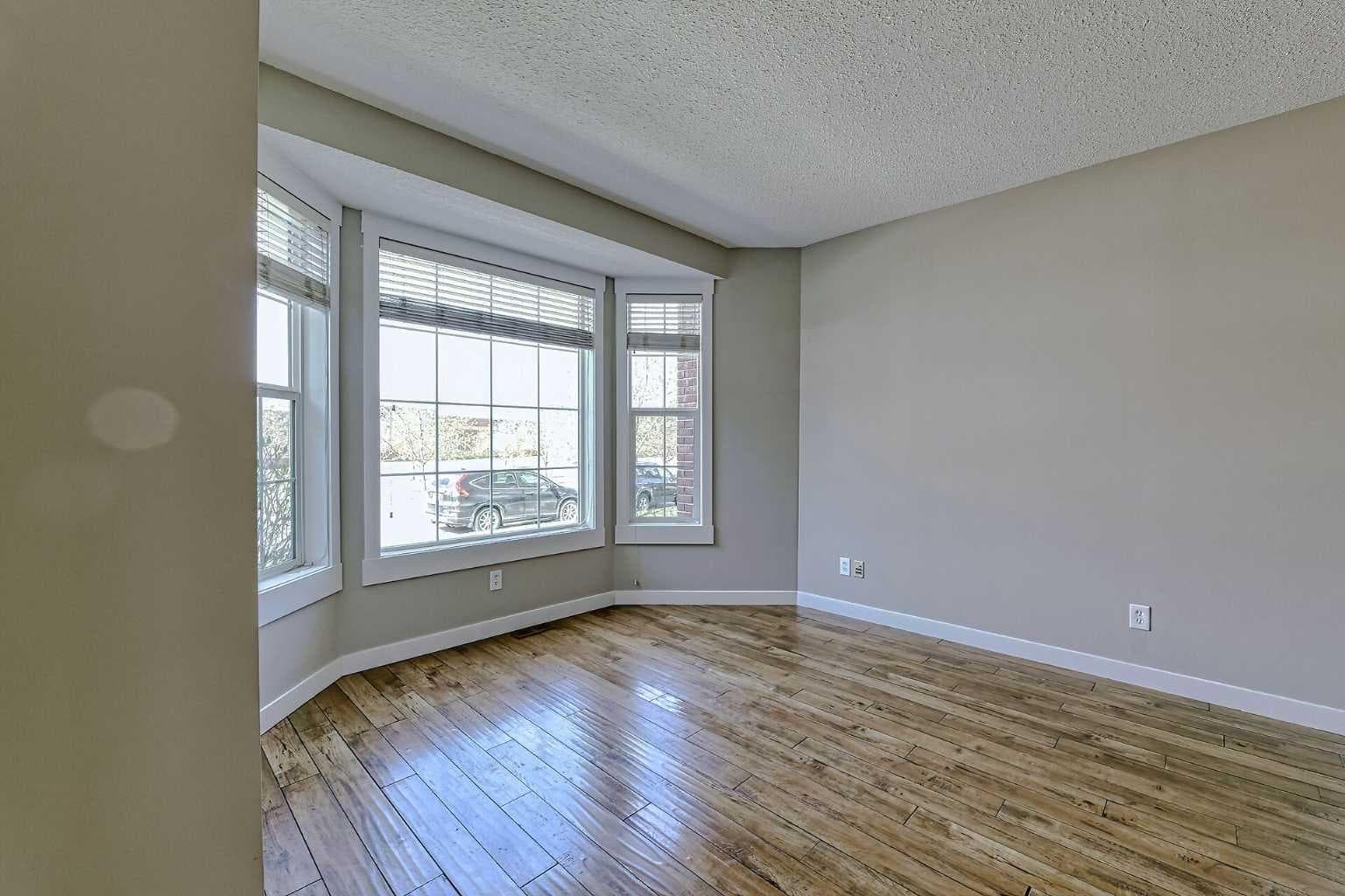 179 RAINBOW FALLS Drive — photo 5