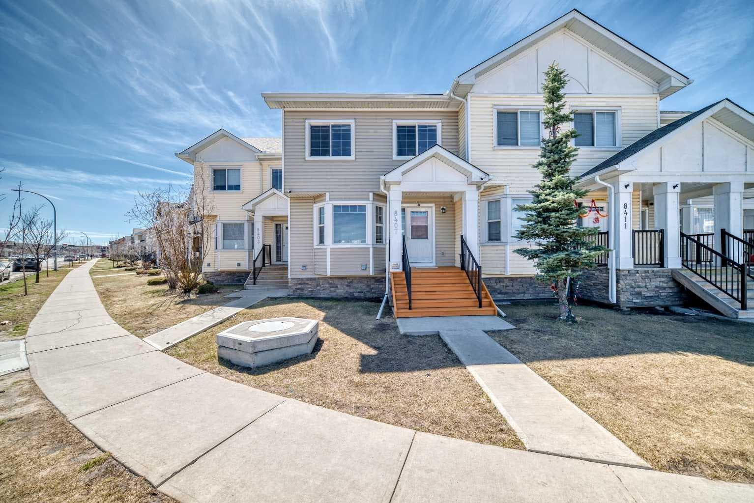 8407 Saddlebrook Drive NE — photo 1