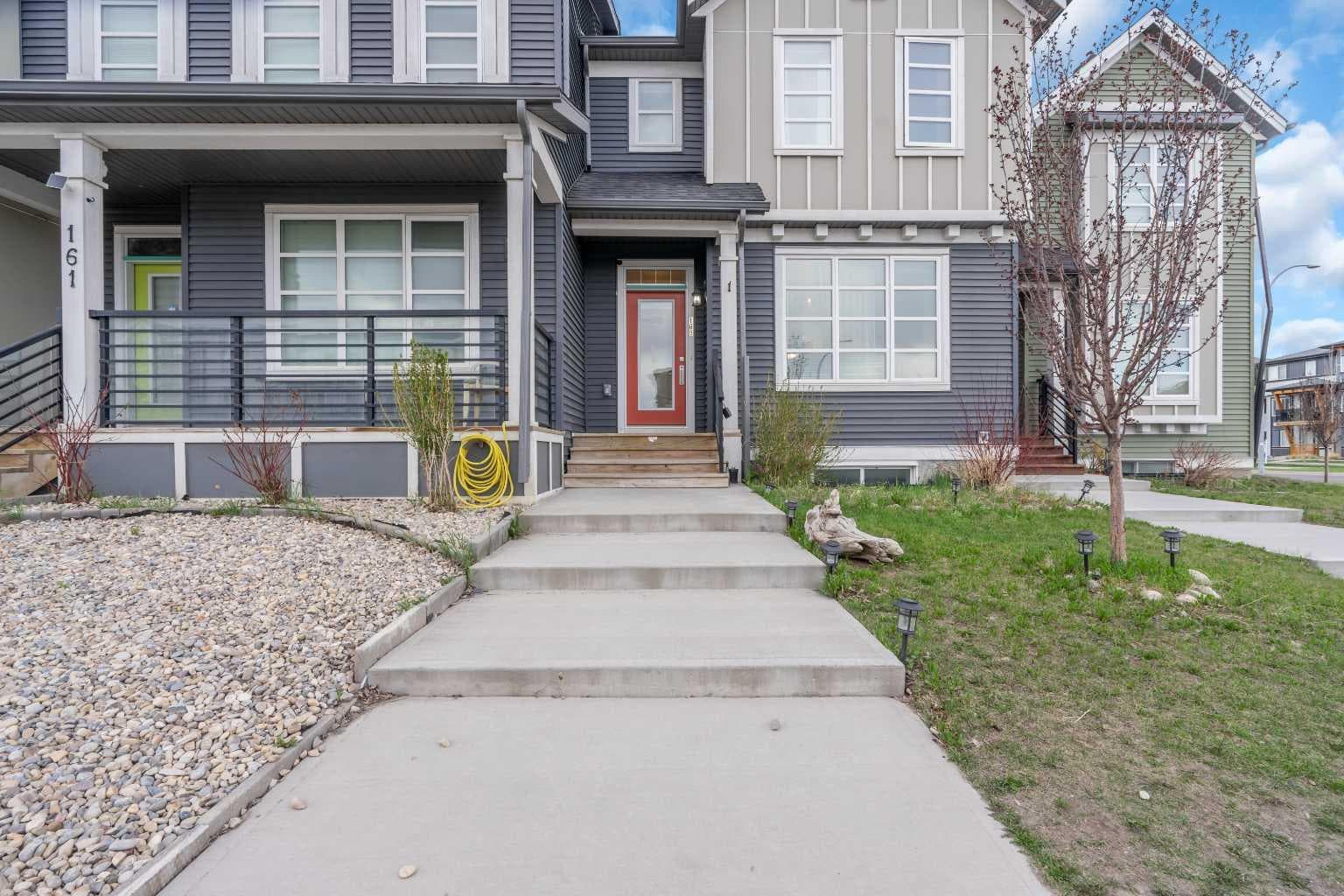 165 Savanna Street NE — photo 2