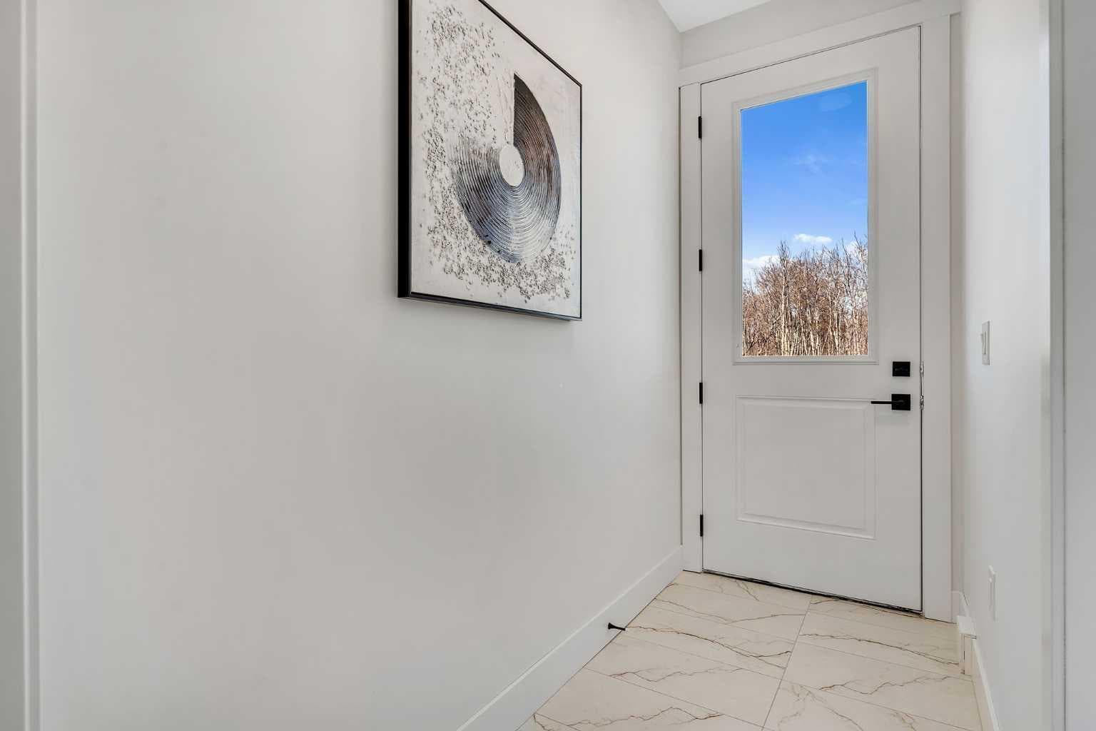 4917 88 Avenue NE — photo 3