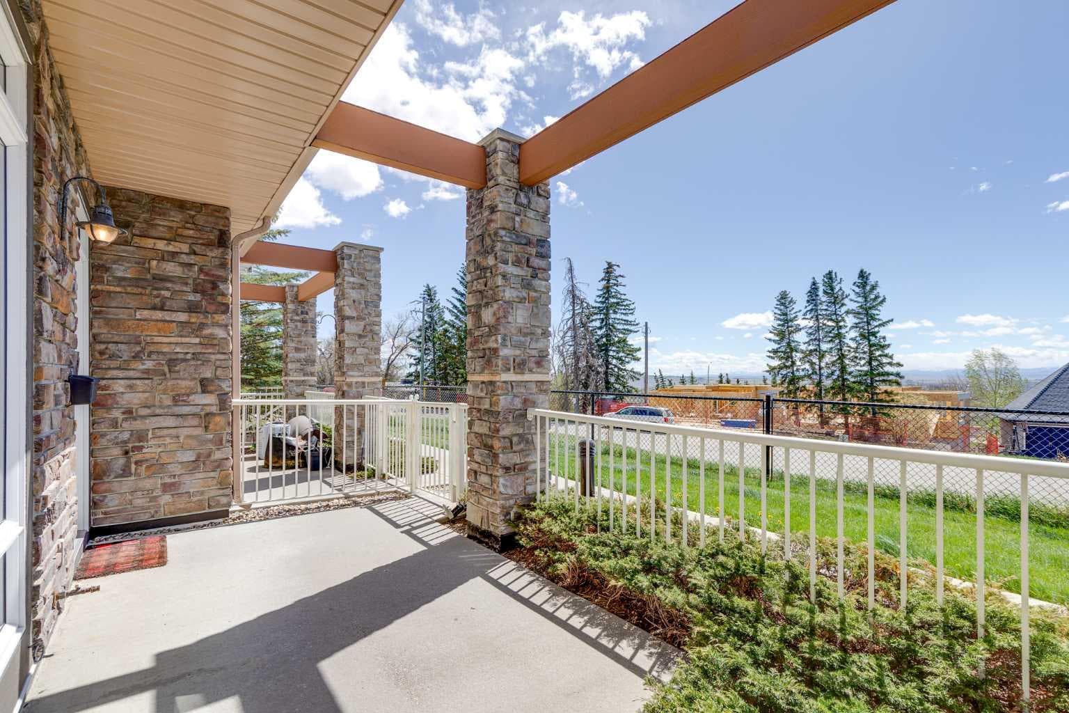 7, 181 Rockyledge View NW — photo 3