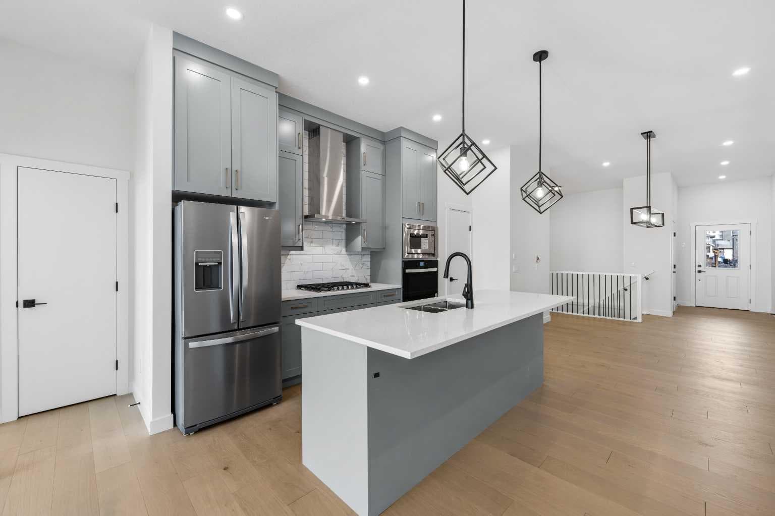 19 Wolf Crescent — photo 1