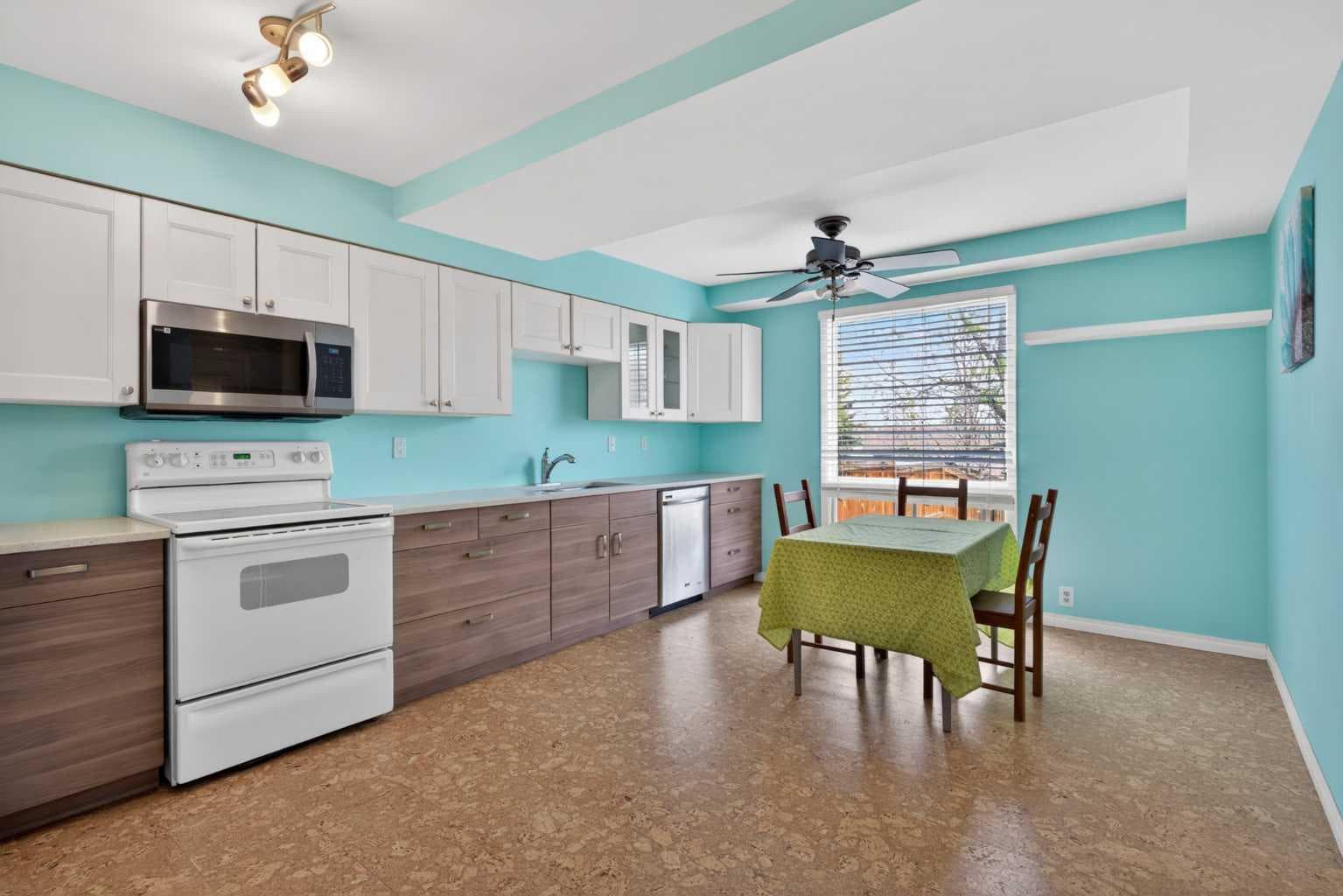 42 Berwick Rise NW — photo 5