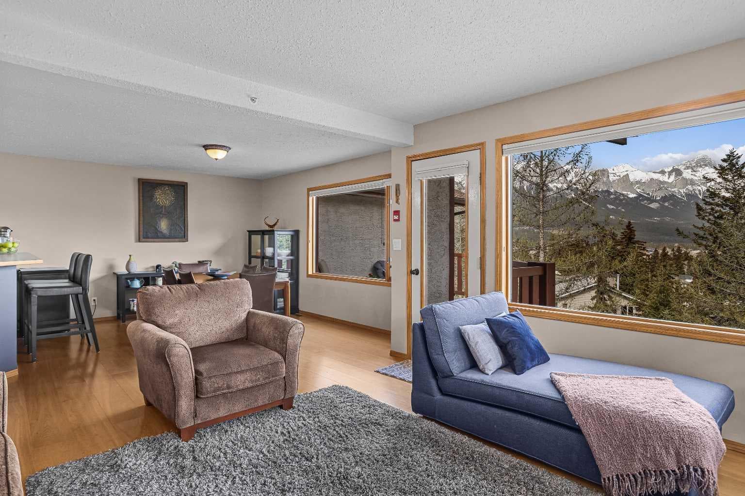 12, 9 Blackrock Crescent W — photo 2