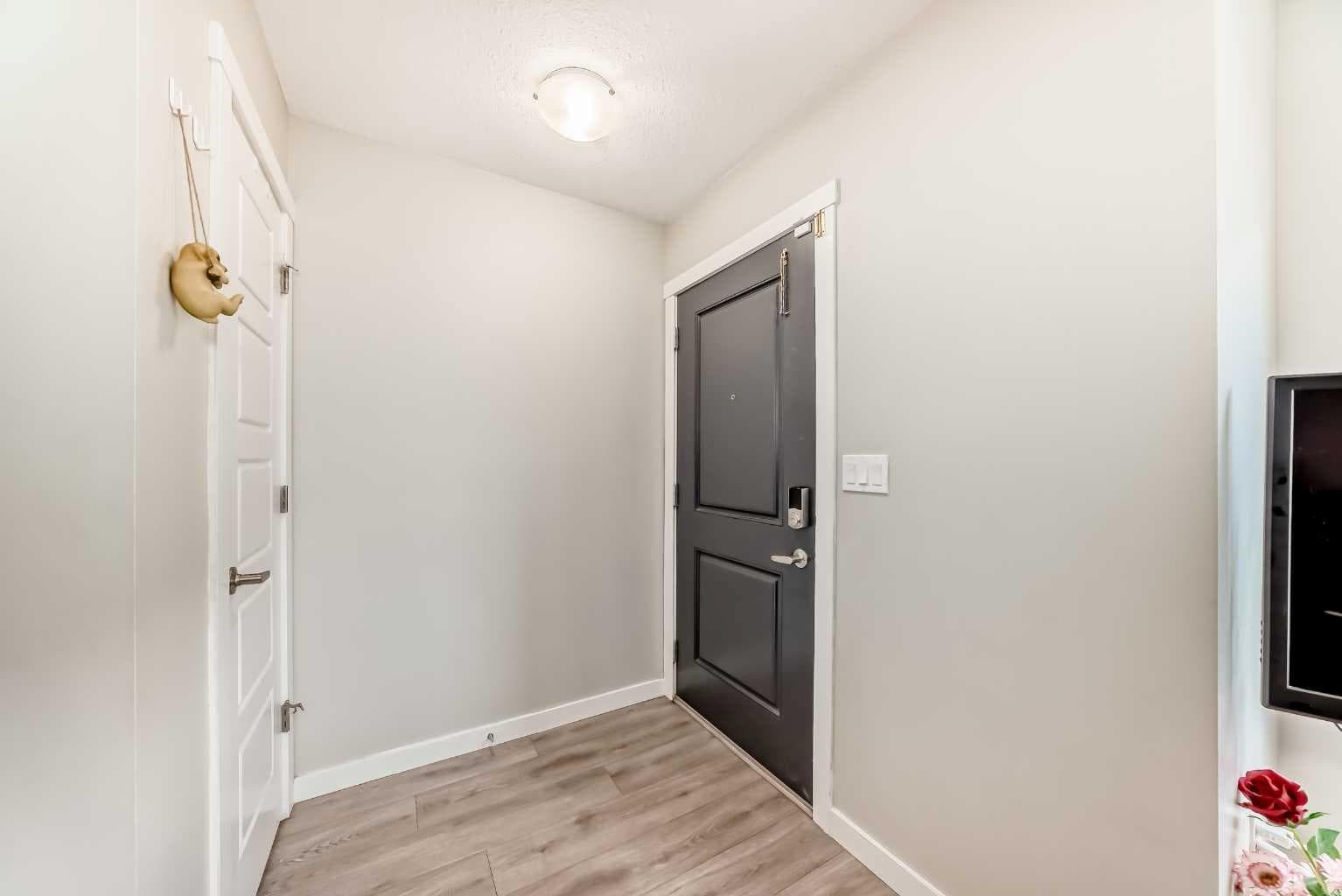 228 Red Embers Way NE — photo 4