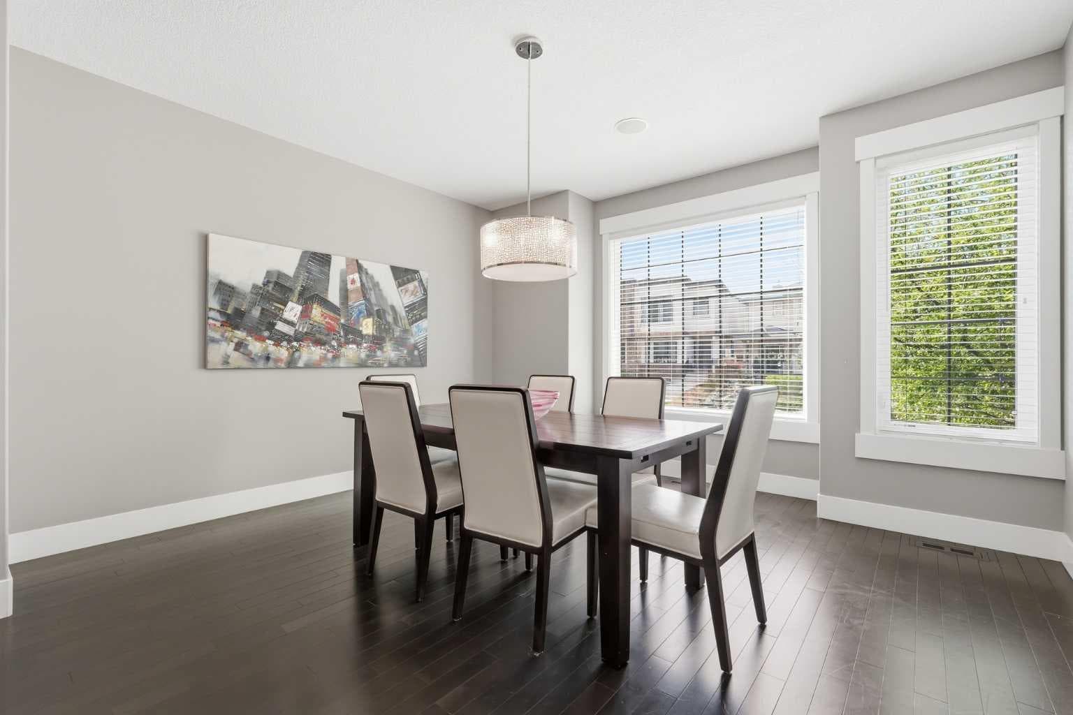 314 30 Avenue NE — photo 4
