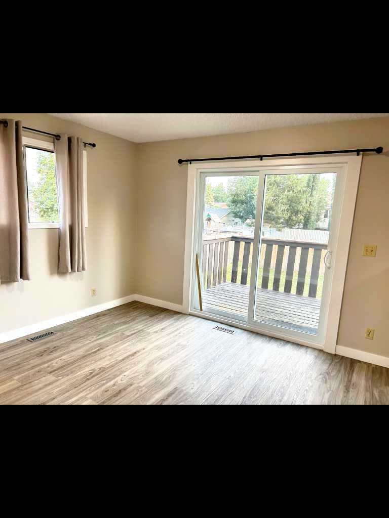 6117 53 Street — photo 2