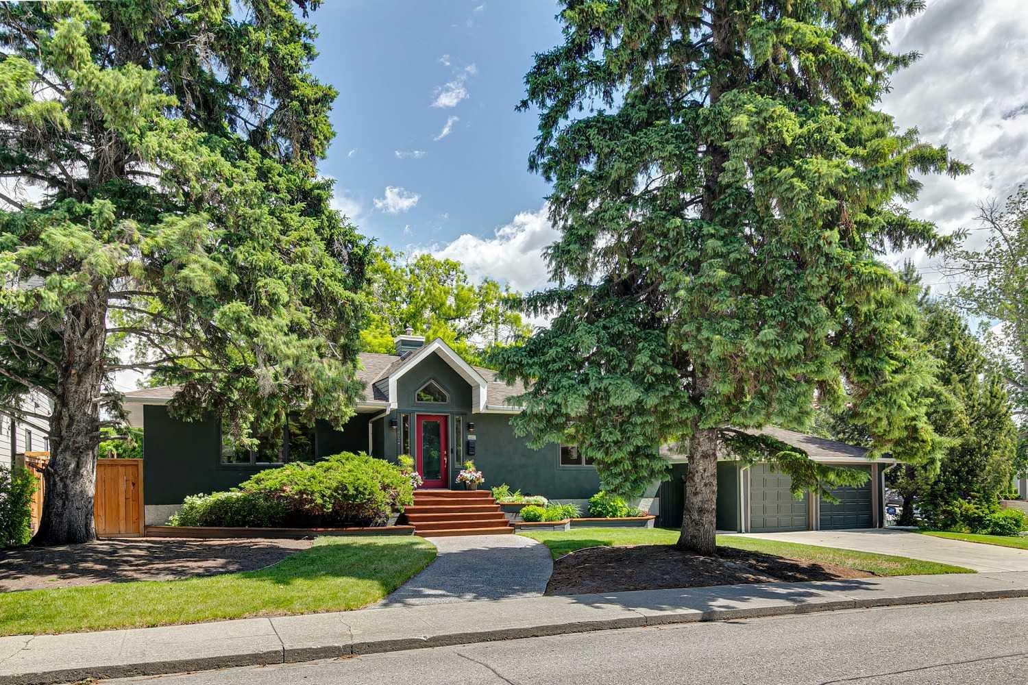 402 Brunswick Avenue SW — photo 1
