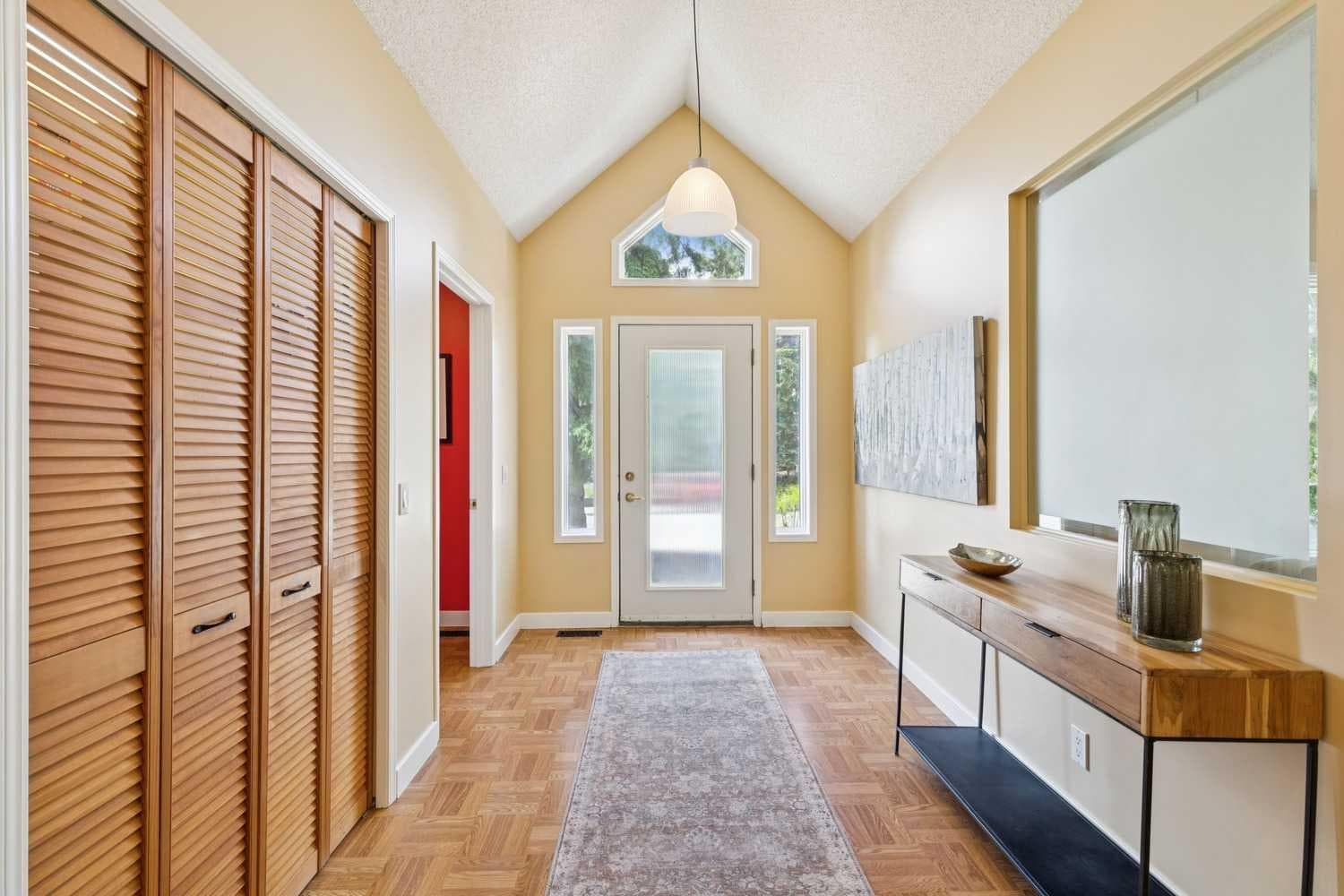 402 Brunswick Avenue SW — photo 4