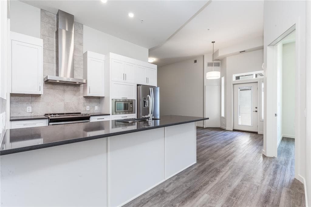109, 12 Mahogany Path SE — photo 1