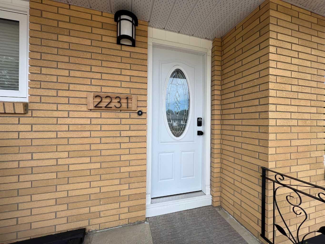 2231 20 Avenue SE — photo 2