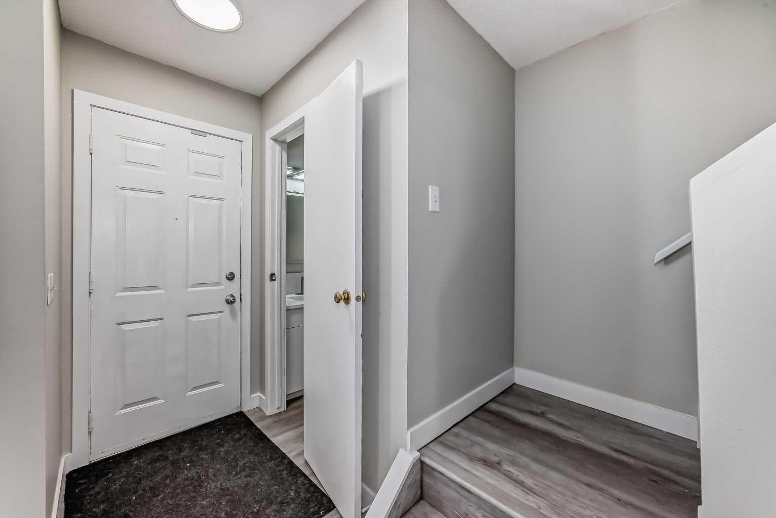 38, 2727 Rundleson Road NE — photo 4