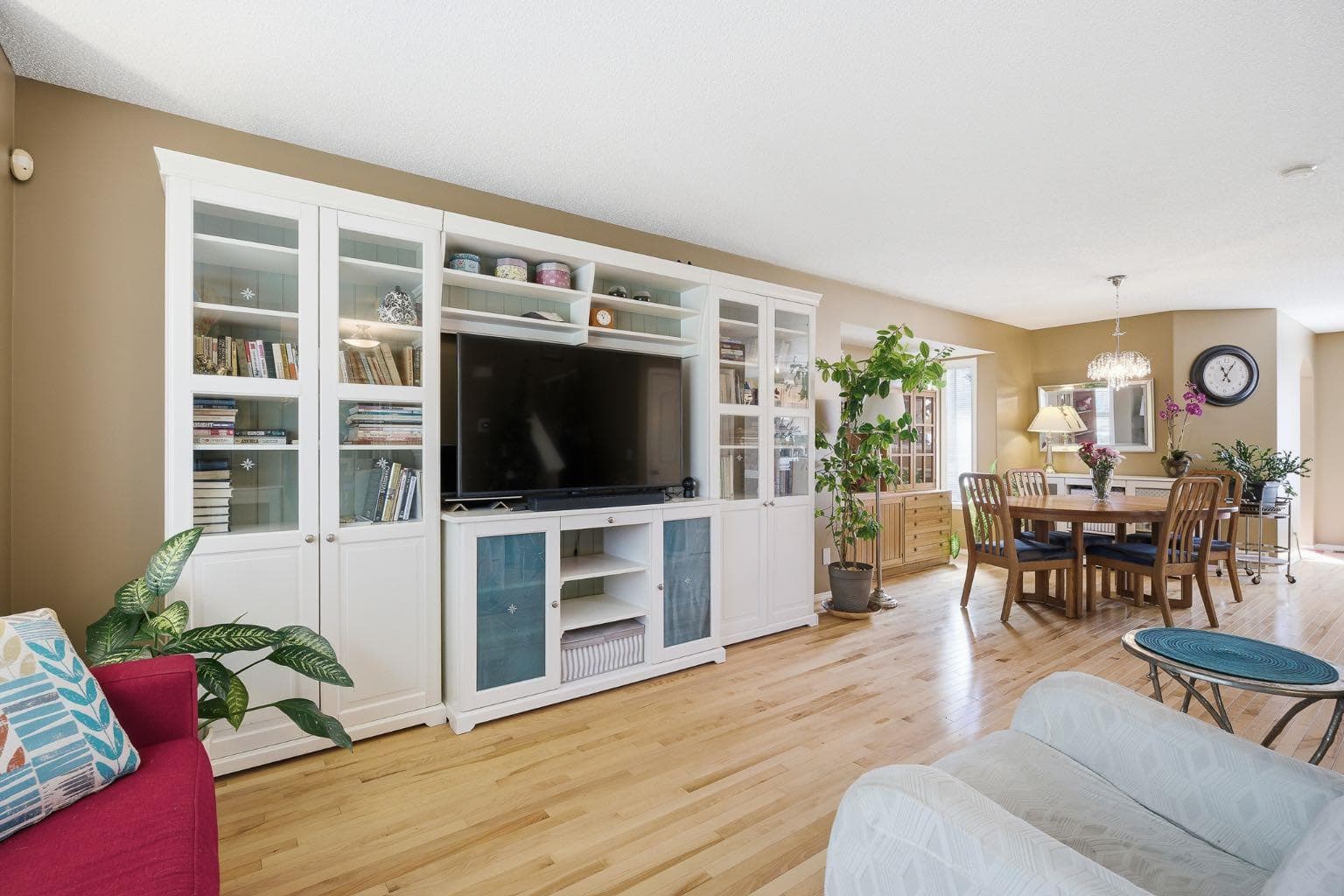 157 Cranberry Square SE — photo 3
