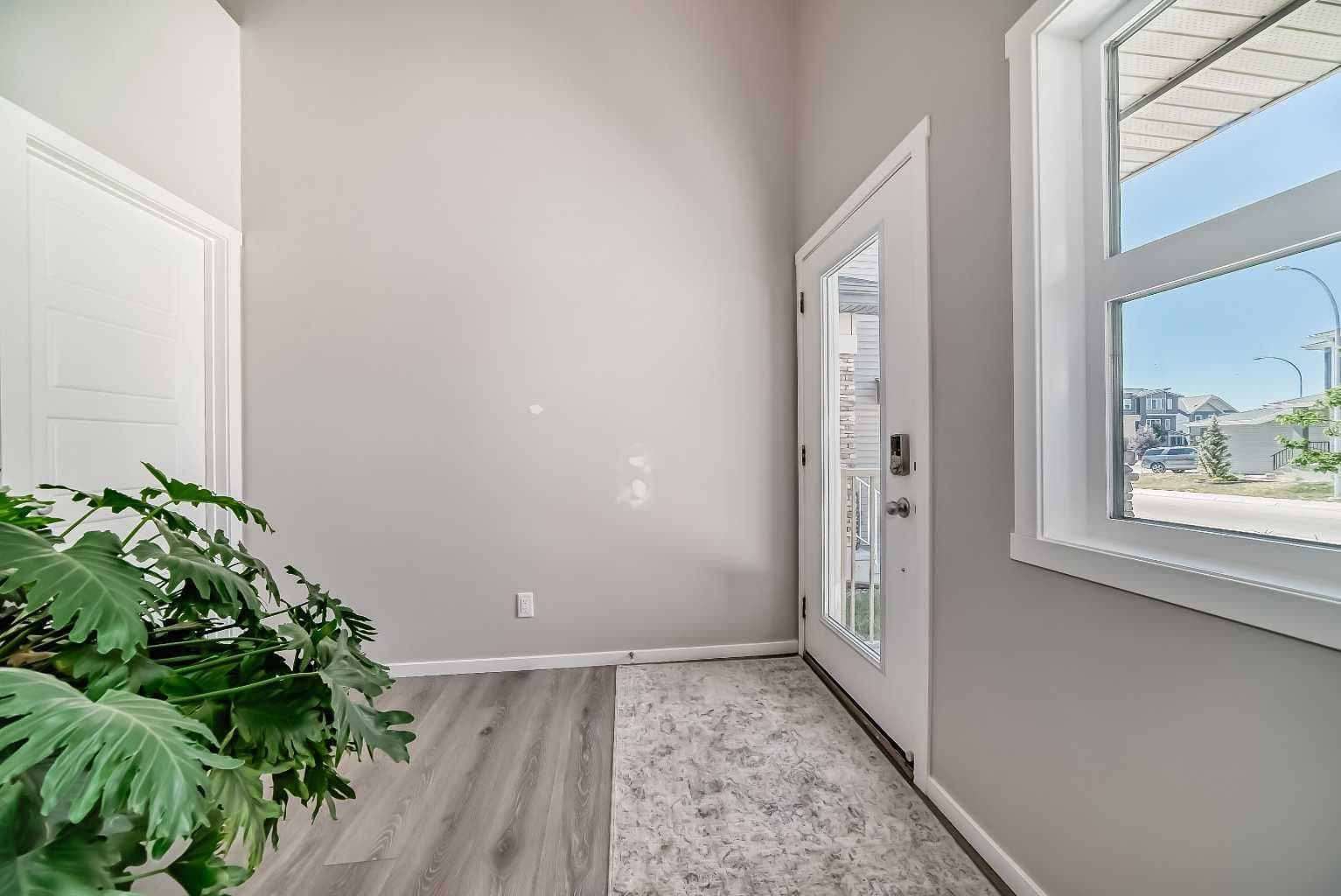 17 Walgrove Manor SE — photo 2