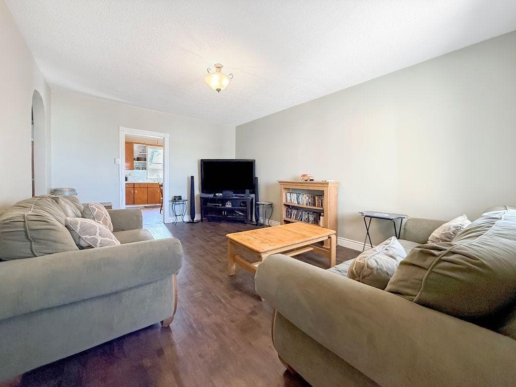 4709 49 Street — photo 5