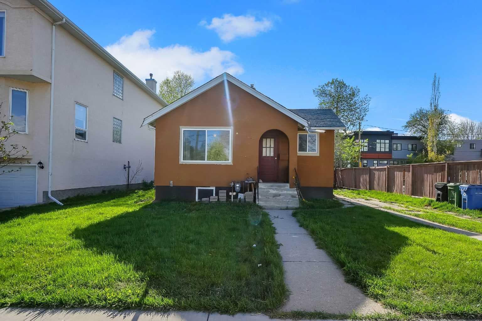 1507 1 Street NE — photo 1