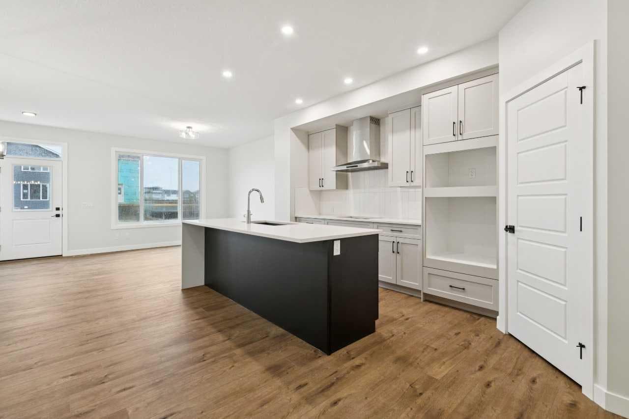 152 Snowberry Common SE — photo 4