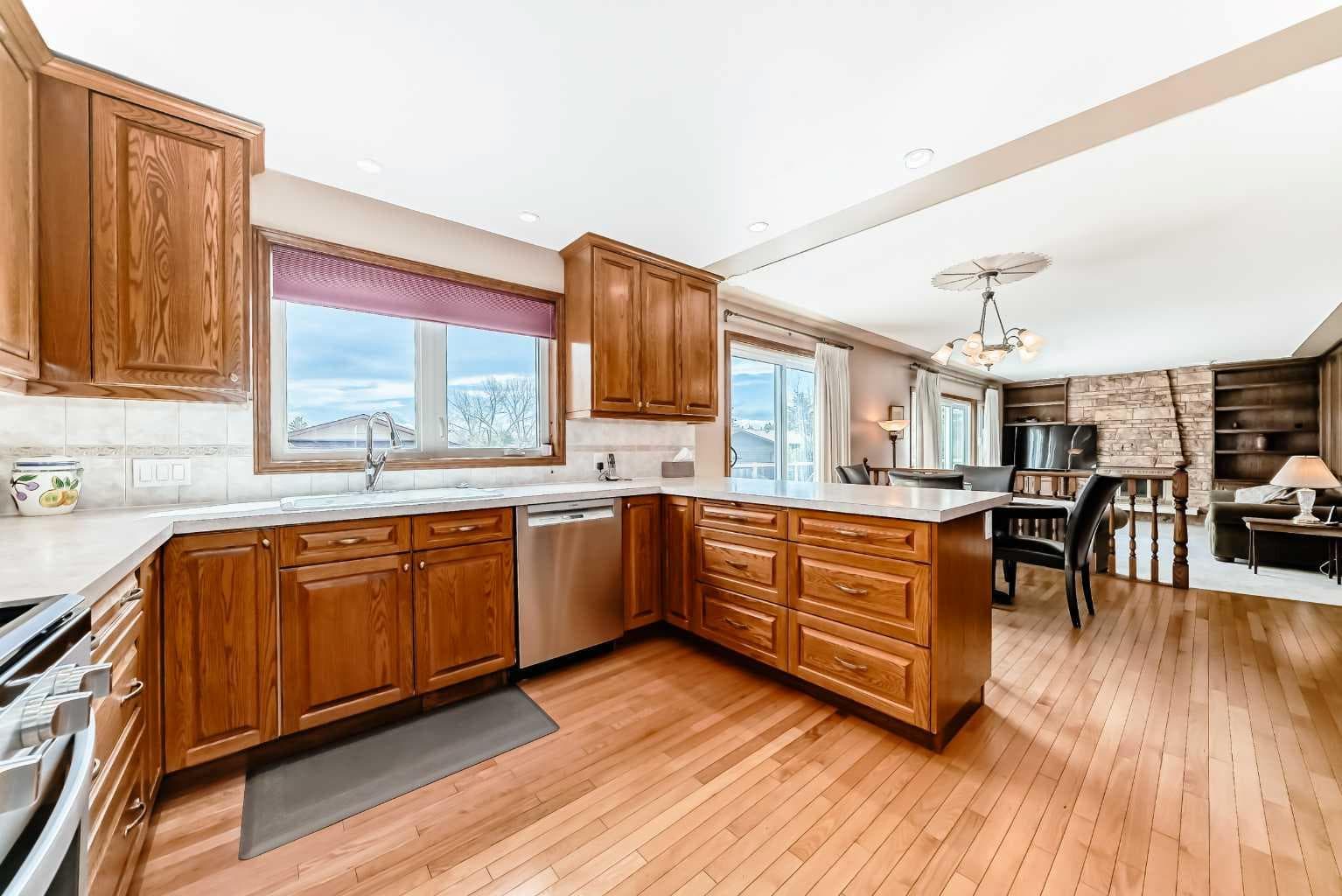 71 Edenwold Place NW — photo 3