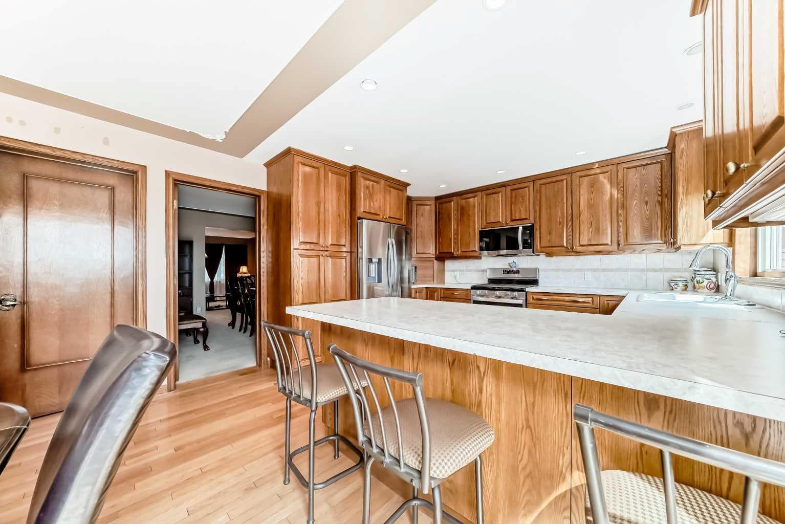 71 Edenwold Place NW — photo 5