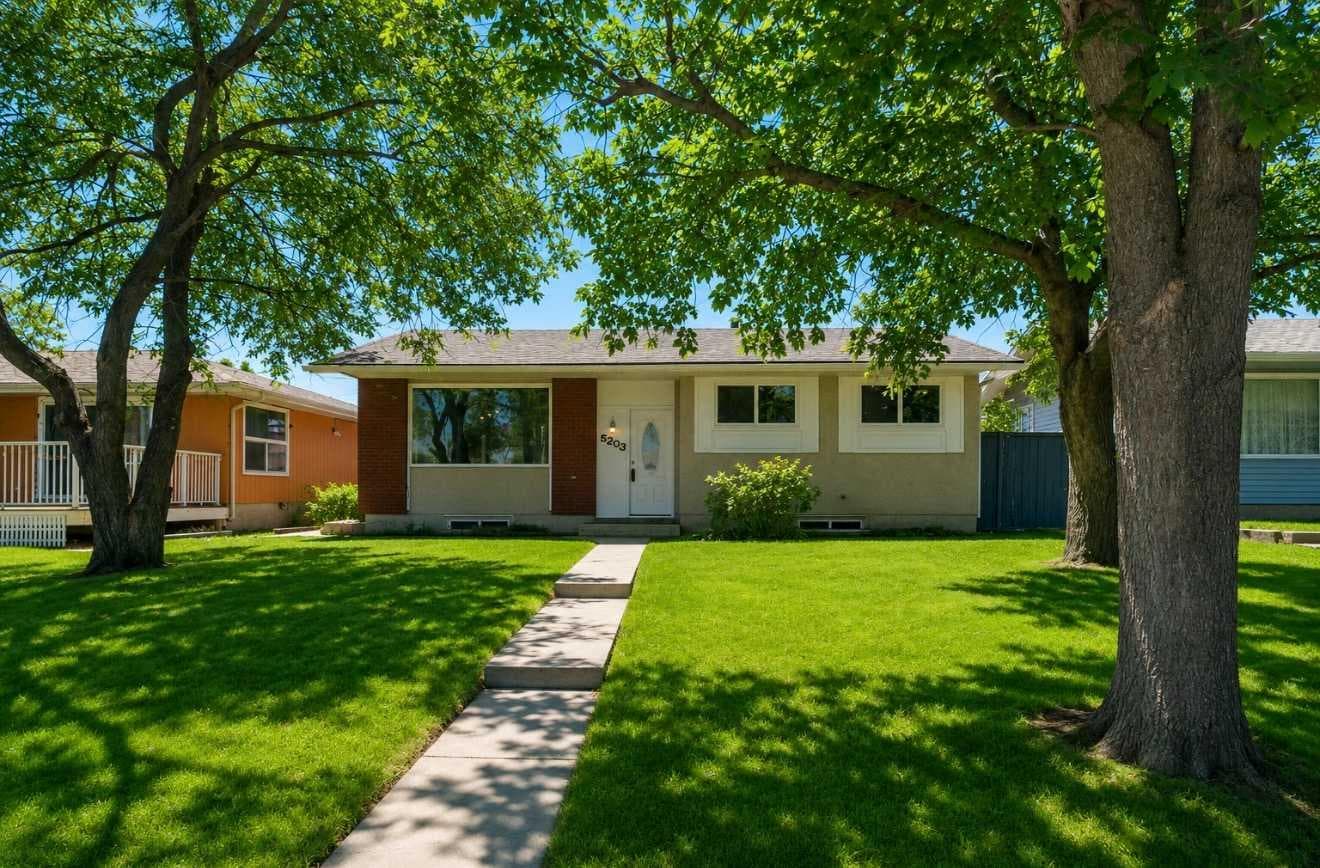 Detached in Forest Heights