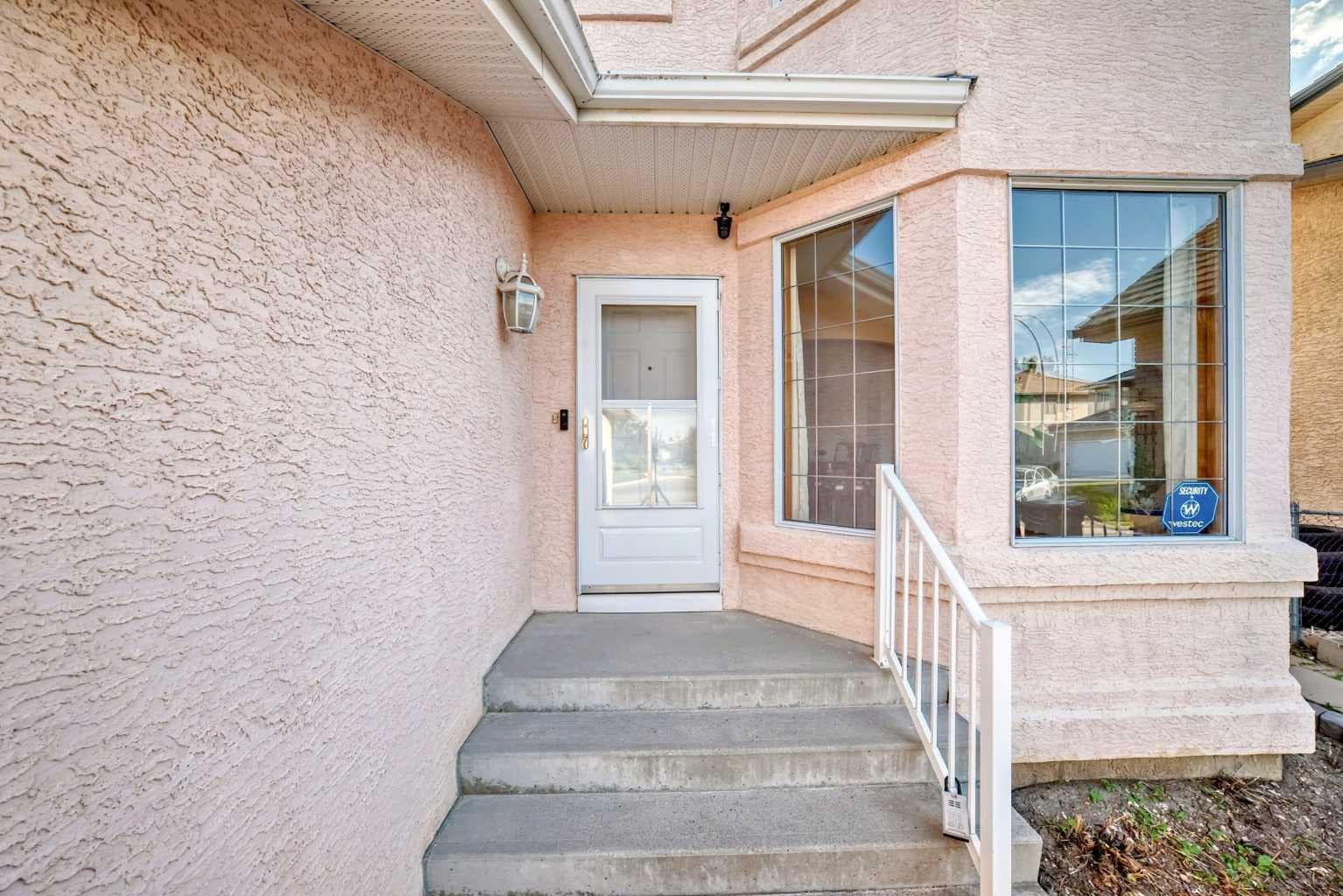 75 Hampstead Way NW — photo 2