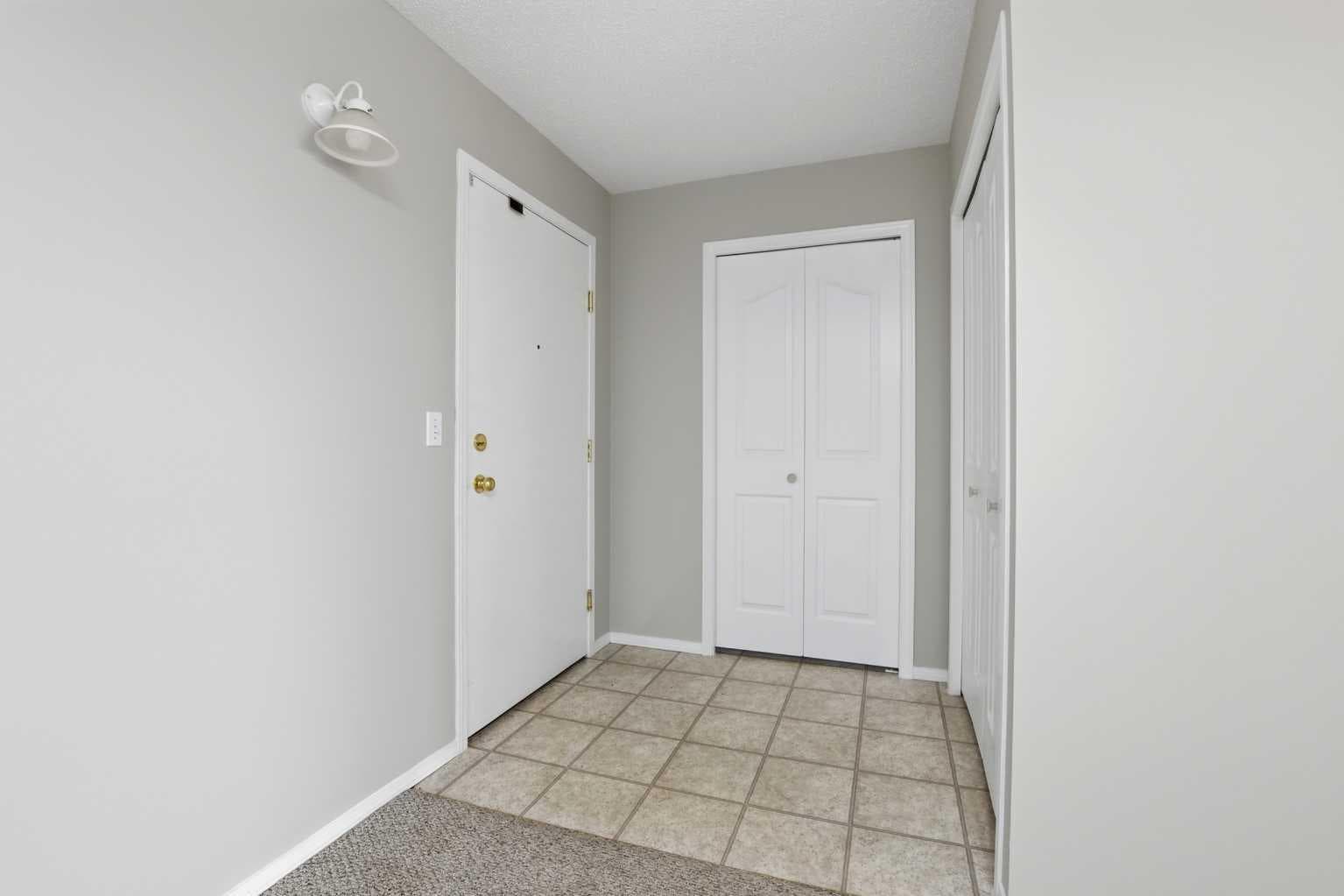 105, 60 Lawford Avenue — photo 4