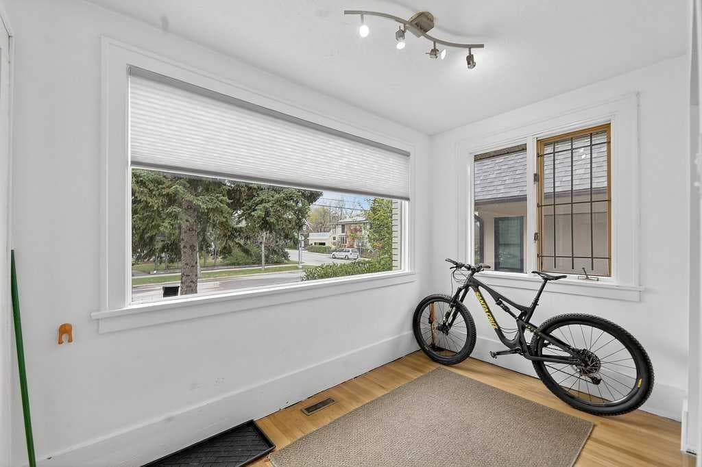 924 7A Street NW — photo 5