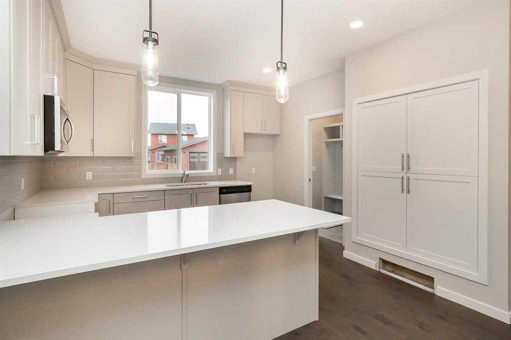 504 Kitstone Gate — photo 4