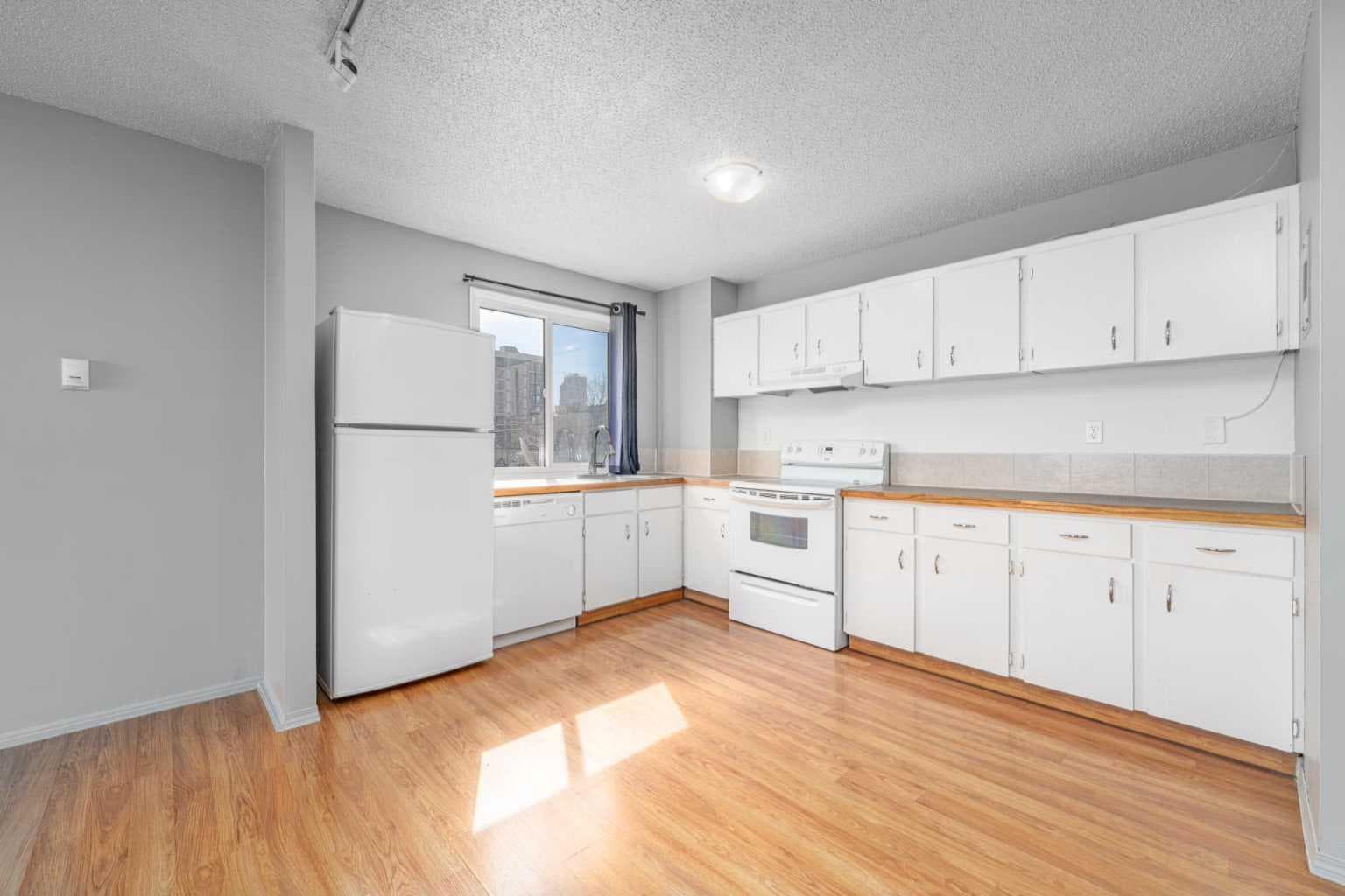304, 1320 12 Avenue SW — photo 5